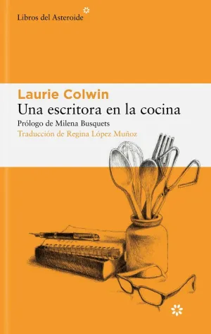 UNA ESCRITORA EN LA COCINA UNA ESCRITORA EN LA COCINA