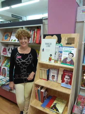 Las librerías de Granada incorporan el Box Lorca